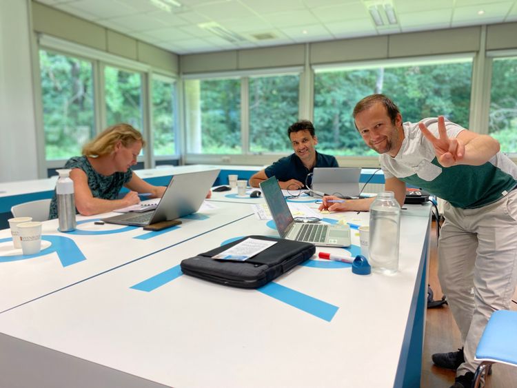 How does a Nyenrode Startup Weekend work?